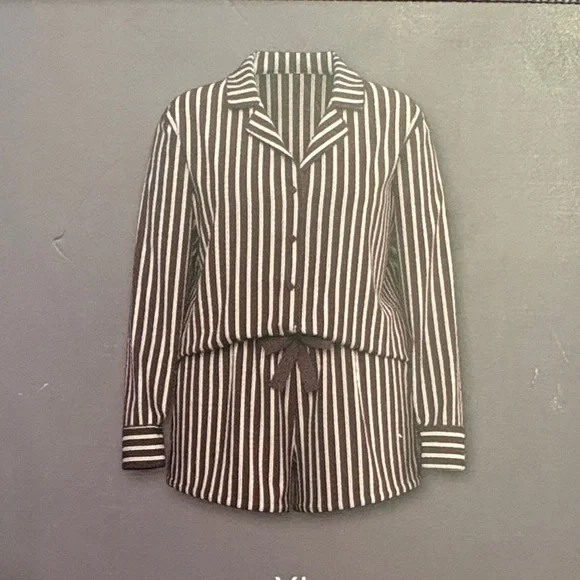 Auden Luxury Collection Burgundy, White, and Red Two Pieces Pajama Set NWT - Picture 4 of 6